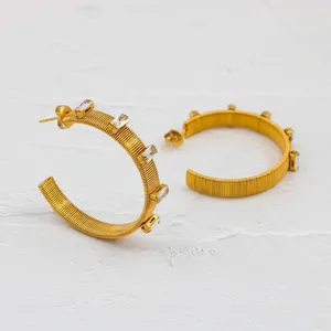 Stift Ohrringe Frauen Edelstahl Hoop Ohrings Modetrendschmuck gemischte Zirkon kreisförmige Streifenkante Ohrmanschette Accessoires