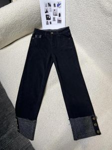 Jeans femminile 2024 Autunno/inverno invernale Pulsante Peluga Pantaloni a tubo soffitta Donna allentata