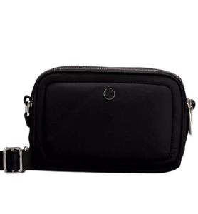 Black Body Designer Bags Borsa per telecamera Body Borse Belt Borse Women Portafogli Key Holding Wordets in The Go 116915114349