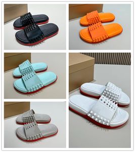 Summer Brand Mens Slipper spikes Beach Slip On Slides Rivets leather shoes Flips Flat Sandals Studs Sandals Flats Luxury Designer Flip Flops