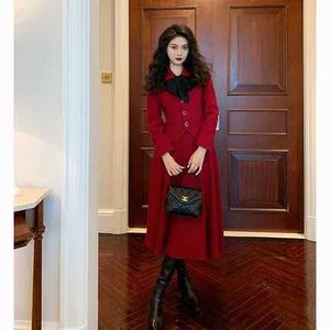 Women's Two Piece Pants Autumn and Winter Unique and Elegant Womens High end Professional Dress Red Fleece Leather Two Piece Set Suitable for Fe Office WomenC240407