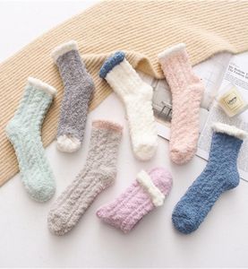 Lady Winter warme flauschige Korallenlasse dicke Handtuchsocken Süßigkeiten Farbboden Schlaf Fuzzy Socken Frauen Mädchen Strümpfe M10624292315