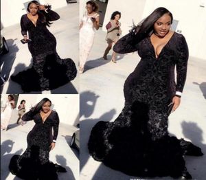 2020 Black Plus Size Prom Dresses Sexy Deep V Neck Long Sleeves Lace Velvet Evening Gowns South African Sweep Train Formal Party D2596809