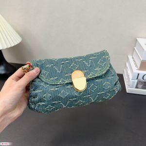 Domande Old Flower Denim Green Are Spicco ascelle Bogli per esterni Sacoche Hobo Porta di rossetto Custodia cosmetica borse da borse da design 28 cm M95050 Designer di lusso