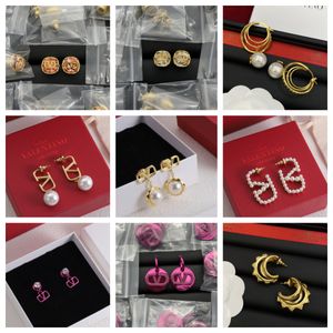 Lyxdesigner Högkvalitativ stor guldhoppörhängen för Lady Women Girls Ear Studs Set Jewelry Earring Valentine's Day Party Gift Engagement for Women