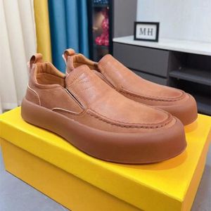 Casual Shoes Frühling Herbst für Männer echte Lederplattform Sneakers Nähen Tennis Wohnungen Slip-on Designer Runde Zehenladungen