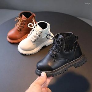 Boots Kids 2024 Fashion Children Caving Classic Bashing for Toddlers Boys Girls Little Boy Short Shoes in pelle