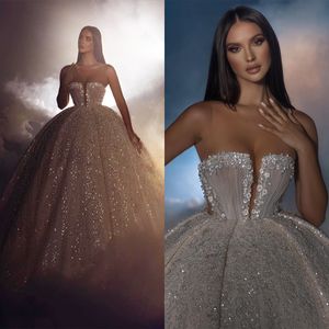 Luxury Ball Gown Wedding Dresses Backless V-Neck Beading Pearl Bridal Gown Vestido De Novia Sweep Train Custom Size