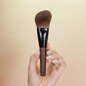 Ben spazzole per il trucco Qiaolianggong Professional Brush Rosso Svoci rosso Svuota Obliqua Faccia