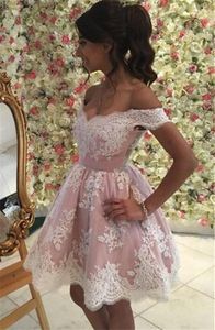 2017 New Arrival Mini Pink Off The Line A Line HomeComing Dresses Lace Aptliques短いカクテルドレスCheap Girls Party Gown1969319