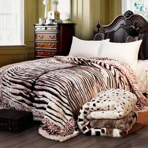 Decken Decke verdickte super weiche warme Leopard Jacquard Geometrische Musterdruck und Färben doppelte Schicht Modebetteldecke