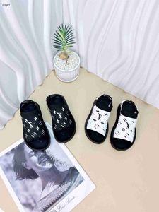 Бренд Summer Kids Sandals Логотип Floral Print Baby Shoes Suse 26-35, включая коробку высококачественных контрастных цветов.