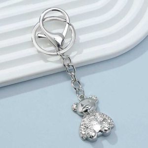 Keychains Lanyards niedlich Bären Schlüsselbär Tierkristallschlüssel Ring Emaille Ketten Freundschaftsgeschenk für Frauen Männer Handtasche Accessoires handgefertigtem Schmuck Q240403