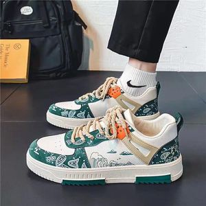 Sapatos casuais primavera e outono 2024 respirável pequeno homem branco versão coreana da moda esportiva masculina da tendência