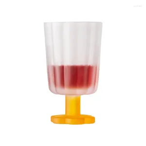 ワイングラスの色付き熱耐性ガラスフロストアイスクリームショートレッグコールドドリンクホームデコレーション装飾品