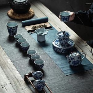 Tee -Sets Blau -weißes Porzellan Tee -Set Antique Home Gaiwan Teekanne Unterglasur Farbe von 6