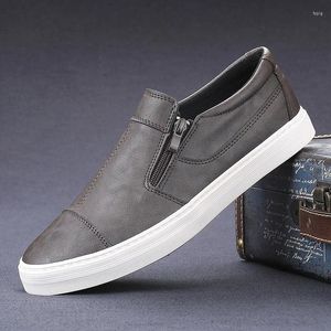 Casual Shoes Men Skórzane mokasyny Wygodne antypoślizgowe podwójne zamek błyskawiczne trampki moda retro wolny czas 9109