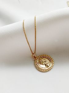 Klobiger 18K Gold Lucky Penny Coin Medaillon Halskette Goldverbindungs Kette Lang Gold Halskette für Frauen Männer Scheibenheize Halskette