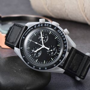 Ome 2024 Mens Watches High Quality Moon Watch Full Function Quarz Chronograph Movement Watches Leather Strap Wristwatches With Box B02