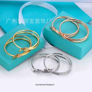 Tifancy Womens için Yüksek Son Tasarımcı Bangles Yeni Knot Seti Elmas Bileklik 18K True Altın Moda Pürüzsüz Çift Menteşeli Bilezik Orijinal 1: 1 Logo ile