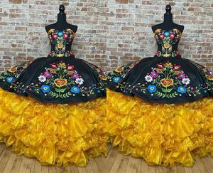 2022 Vintage Black Yellow Quinceanera Dresses Mexican Style Flowers Embroidered Ruffles Strapless Laceup Sweet 15 Girls Charro6726054