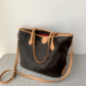 El çantaları Tote Alışveriş Çanta Çanta Tohumları Plaj Çantası Seyahat Crossbody Omuz Çantası Bolso de Diseno Seyahat Çantaları Orta Bayanlar Şık Omuz Çantaları Dizüstü Bilgisayar Tote Kadınlar İçin