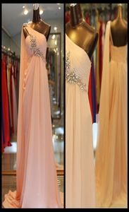 2016 Charmieres one schulterrosa Chiffon Brautjungfer Kleider Empire Tailleed Perlen Billig Brautjungfernkleid mit THAWL6000407