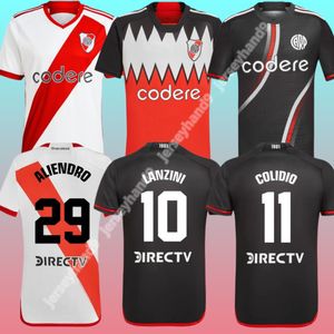 24 24 River Plaka Futbol Formaları Barco De La Cruz Quintero Aarezpratto Fernandez Camisetas Solari Erkek Çocuk Kitleri Set Javascript 2024 2025 Away Futbol Konsepti Gömlek