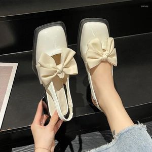 Sandalen Bug Square Toe Mary Janes Frauen Schuhe Sommerkleid klobige Hausschuhe 2024 Designerin mittelschicht Flip Flops Pumps Mujer -Objektträger