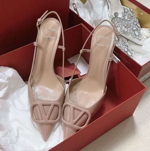 Luxury Sandals Womens High Heels Senior Fashion Designer Shoes Letter Wedding Dinner Wear well