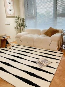 Carpets Nordic Modern Line Living Room Abstract Concise Bedroom Rug Soft Light Luxury Coffee Table Floor Mat Decor Bedside