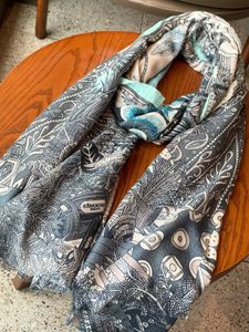 Bandana Scarf for Women Designer Head Scarf Square Neck Scarves Paris Shoulder Headband Beach Scarf Funny moon tiger jungle Hand rolled edges Cashmere 100X200