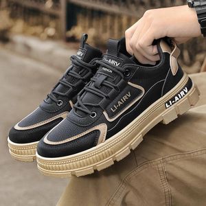 Sapatos casuais moda não deslizam Men Men Lace Up Low Top Sneakers Man Zapatillas Hombre grosso Soled Sport Boys School Outdoor