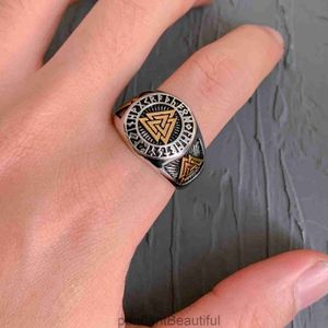 Anello di nodo celtico viking personalizzato in acciaio inossidabile Simbolo triangolo a triangolo anello piramide