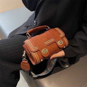 Boston sera Boston Boston una borsa di nicchia per donne in trading trendy e versatile con senso di lusso.Cilindro portatile