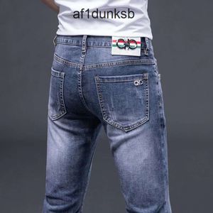 FJ02 디자이너 청바지 남성 청바지 보라색 청바지 탄성 직물 Mens 청바지 스타일 디자이너 Pant 고민 자전거 타는 사람 Jean Motorcycle Feragamos 정식 드레스 Ferra Ferragmo