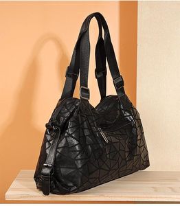 Shoulder Bags 2024 Fashion Stone Pattern Bag Brand Designer Women's Diagonal Large Capacity All-match Leather Handbag