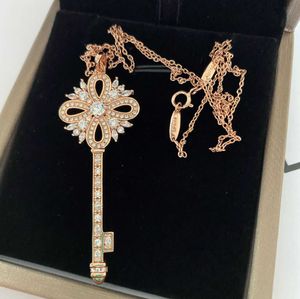 Designer's Brand Snowflake Key Necklace 925 Sterling Silver Plated 18K Platinum Full Diamond Horse Eye Pendant with Collar Chain Precision 5MU9