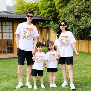 Kids Mother Daughter Clothes Cute Cartoon Tops Parentchild Outfits Summer Casual Tees Family Matching Cotton Tshirt 240327