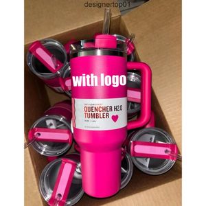 Stanleiness US US STORO 11 STUNA THE QUENCHER H20 Cosmo Pink Parade Tumbler 40 Oz 4 ore calde 7 ore fredde 20 ore Coppette ghiacciate 304 Mughe di vino Swigs Regalo per San Valentino Flamingo Wa Pvm9