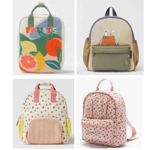 Mochila infantil bordada de desenhos animados para meninos Meninos Sacos de escola casual à prova d'água Big Capacidade 240328