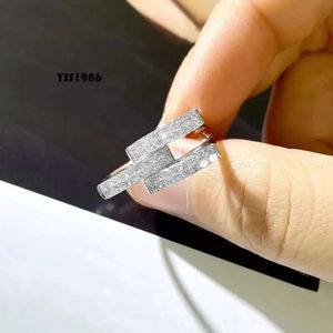 2024 Ins Top Sell Rings Wedding Rings Jewelry Sterling Sier Pave White 5A Zircon Cz Cz Party Party Women Open Flabe Band Fin