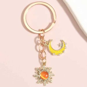 Schlüsselanhänger Lanyards süße Emaille Schlüsselbund Sonnenmond Key Ring Sky Chains Naturgeschenke für Frauen Männer Handtasche Accessorie DIY Handmade Schmuck Q240403