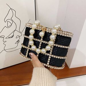 Abendbeutel Perle Kette Französische kleine Tasche Eimer High-End-Schulter-Crossbody Modische und vielseitige Handheld-Tasche