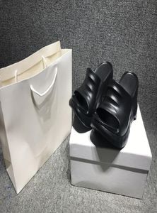 Women Designer floral indentations platform slipper Marshmallow rubber soles shoe nonslip black flipflops top slider Wide Flat s9865751