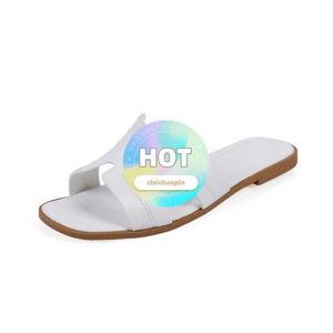 Designer H Slippers flat New bottomed womens shoes Summer sandals Womens beach Student Korean casual slippers HM7U