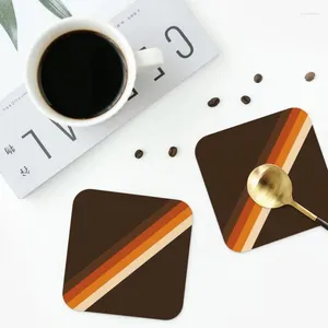 Tischmatten 70S Muster Orange und brauner Untersetzer Leder-Taschen-Slace-Isolierung Kaffeematte Haus Küche Esskissen 4 Set von 4