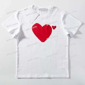 CDG T-shirts Summer CDGS MENS SPELA T-shirt Korta skjortor Sleeve Womens des Badge Garcons Designer T-shirts broderi Heart Red CDG Hoodie 524