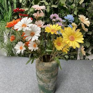 Flores decorativas Plantas artificiais 6 cabeças margaridas armênias com galhos longos decoram o jardim doméstico
