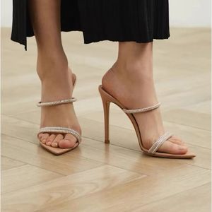 Gianvito Rossi Sandals Sandals Sinicutas Slippers Mules Slides de couro Slip-On Pointd End Aberto para mulheres Designers de luxo Sapatos calçados de fábrica